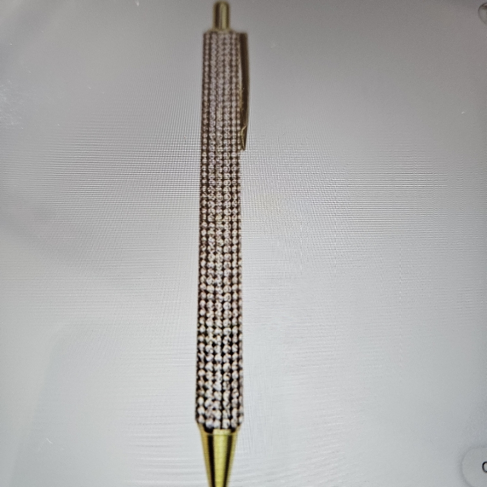DIVAS LiMiTED Gold and Silver Pen